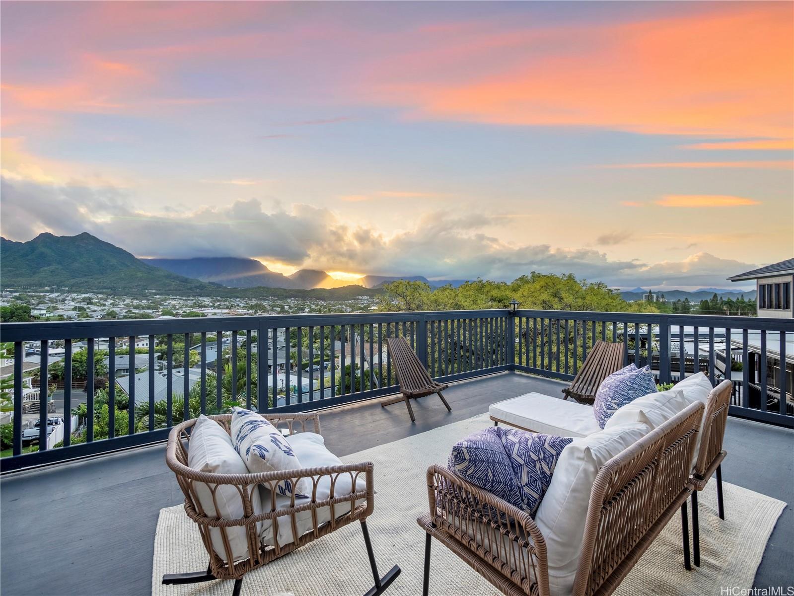 Sunset views over Kailua from the upper deck